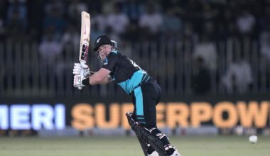 New Zealand hammer Zimbabwe in Tri-Series romp