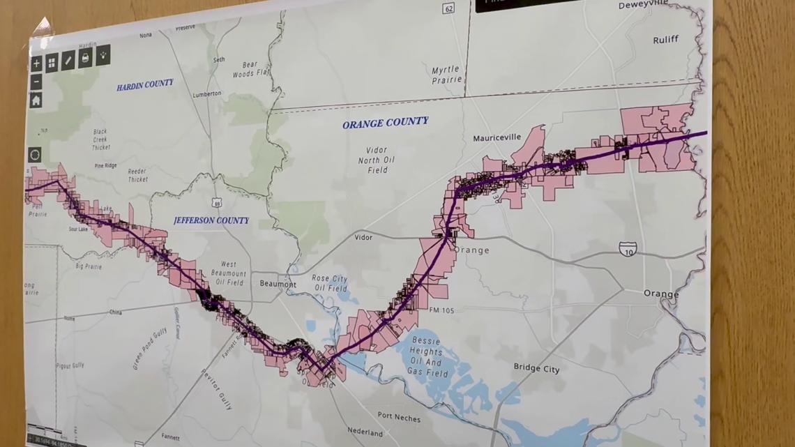 Southeast Texas residents learn about DeLa Express Pipeline impact