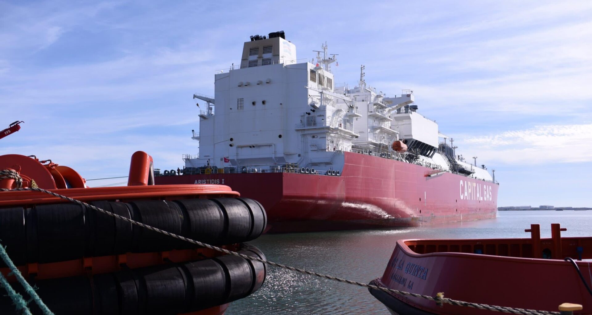 Trump’s EU oil and gas deal is ‘pie in the sky’, energy experts warn. "..this agreement makes no sense.” Trump claimed the deal is one of the "most significant ever", averting a looming tariff war that he personally created for no good reason. “Like it or not, in Europe the windmills are winning.”