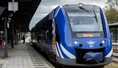 En kæmpe mytedræber: Ny sammenligning påviser overraskende økonomisk forskel mellem bil og tog