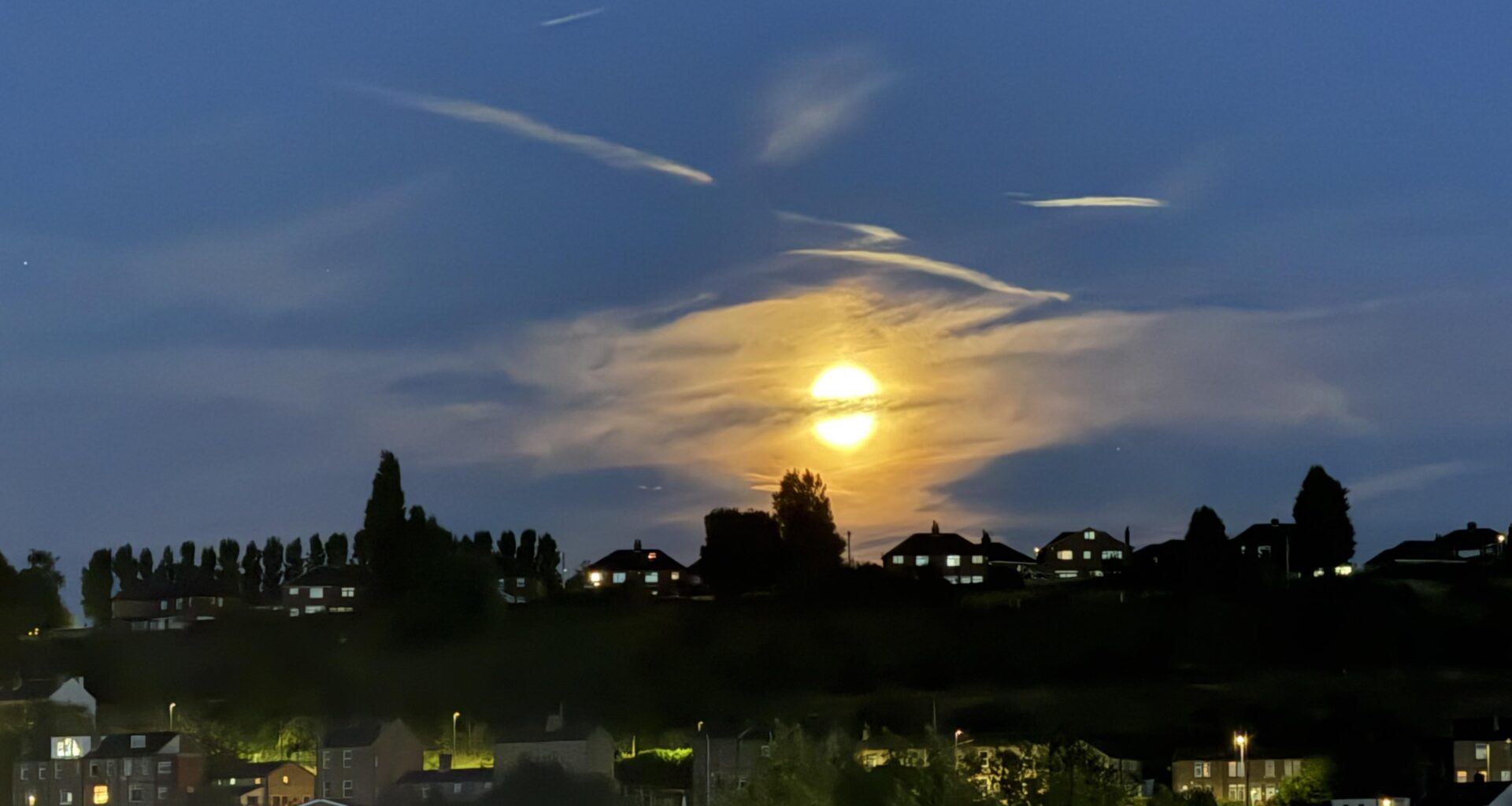 The moon over Batley looks lovely tonight