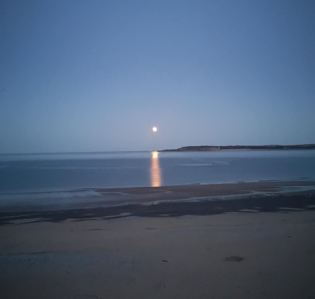 Tonight South Beach, Tenby