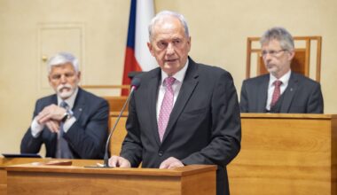 Obnova řízení před Ústavním soudem je vhodné řešení, uvedla vláda. Předseda Josef Baxa dopisem přislíbil ji projednat. Foto: Senát
