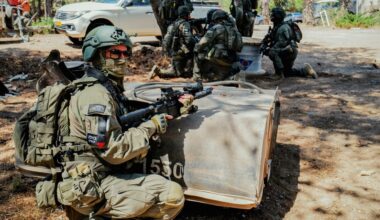 How many wars can Israel fight at the same time?