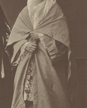 Help needed with old bulgarian attire