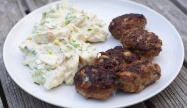 Al den snak om frikadeller gjorde mig sulten - opskrift og detaljer i beskrivelsen. Velbekomme!