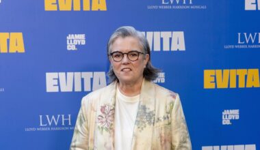 Rosie O'Donnell saves choking woman at Dublin restaurant