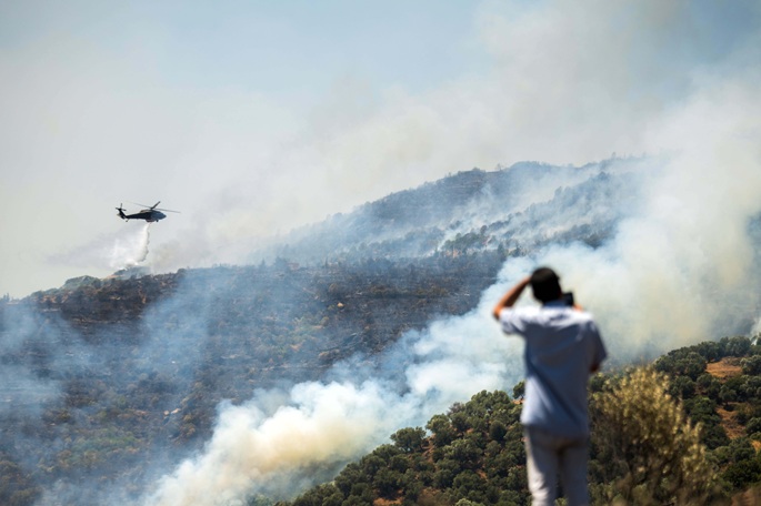 Wildfires kill 2 in Türkiye's Izmir as blazes continue to rage