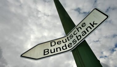 Number of German bank branches shrinking faster