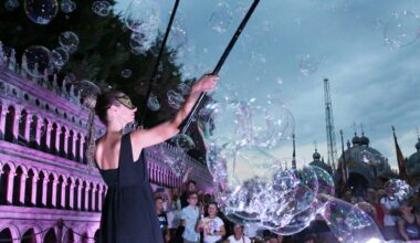 Tornano le serate "Divertente di Giorno, Magica di Notte" a Italia in miniatura