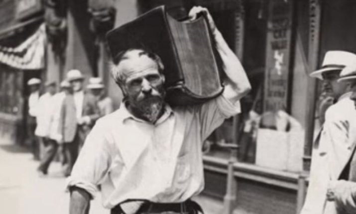 The incredible story of the Croatian who walked the world and collected US Presidents’ autographs in a big book