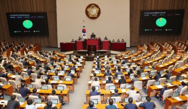 S.Korea’s extra budget approved; IBs lift economic forecast