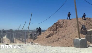 Gaza aid contractor tells BBC he saw colleagues fire on hungry Palestinians