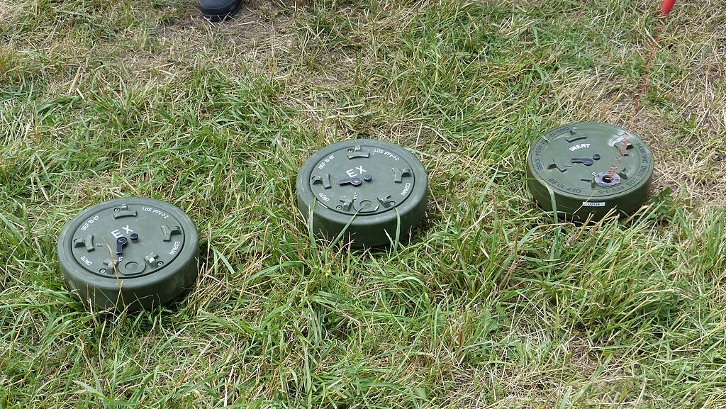Finland and Lithuania To Start Manufacturing Landmines ━ The European Conservative