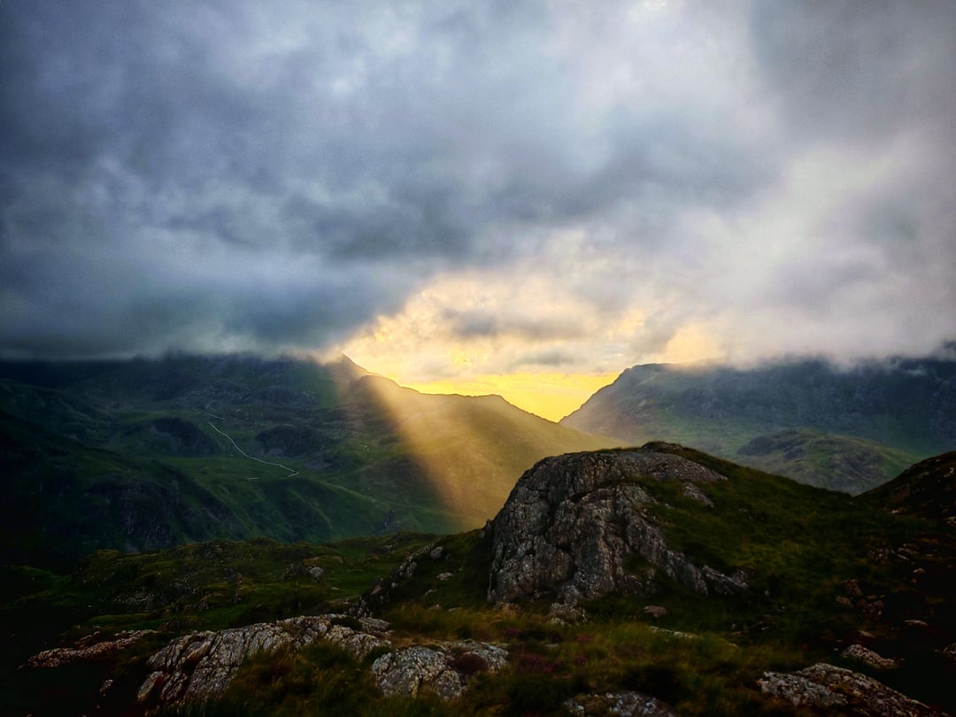 Wild camp in Eryri overlooking Yr Wyddfa
