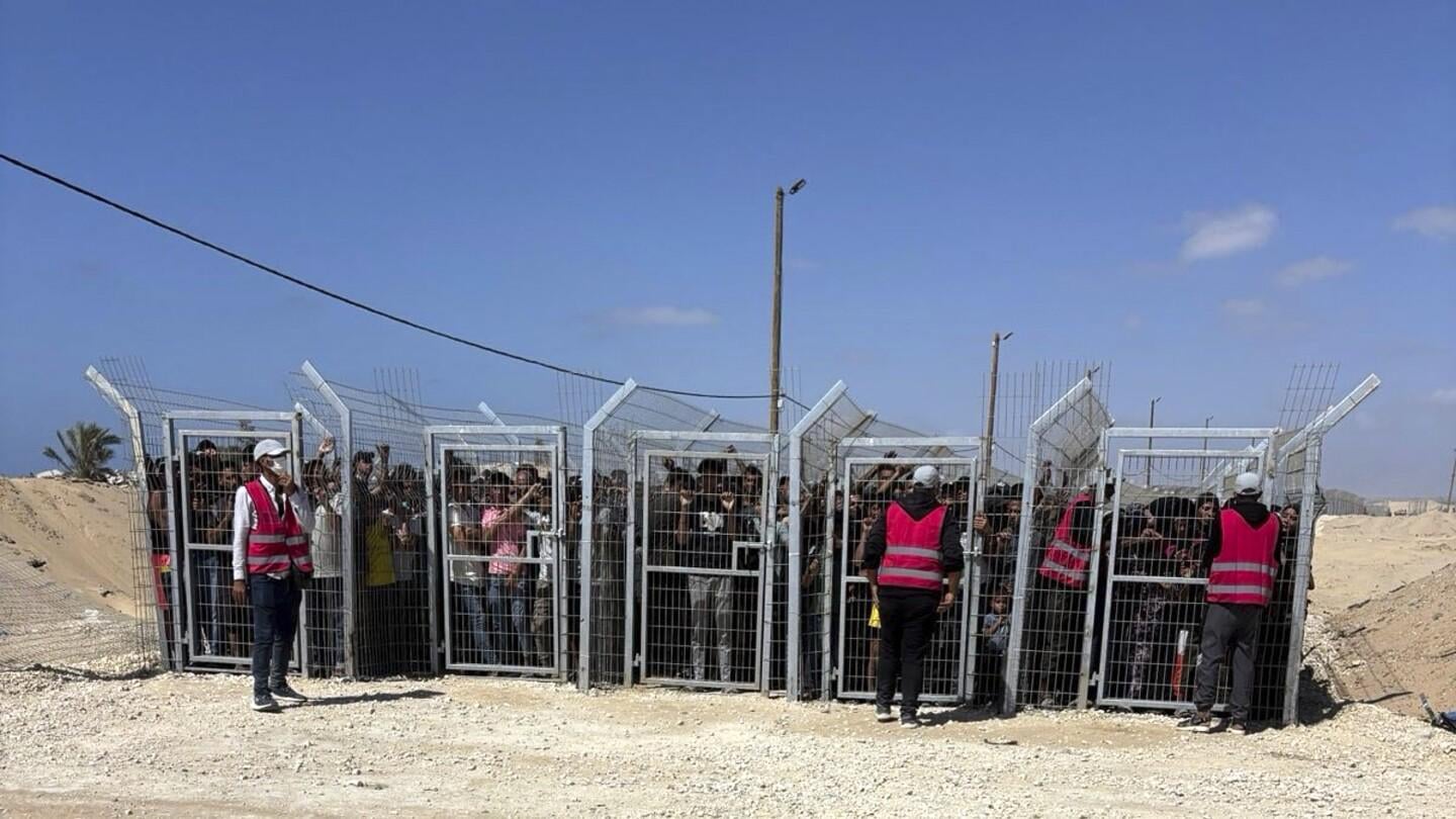 US contractors say their colleagues are firing live ammo as Palestinians seek food in Gaza