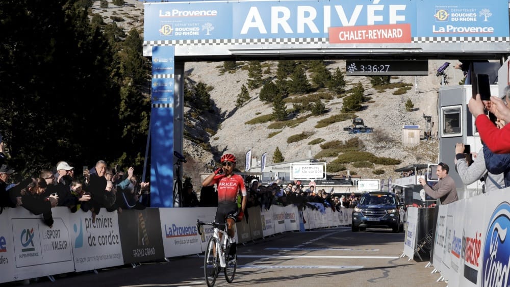 Nairo Quintana vainqueur lors du Tour de La Provence 2020. Le chalet Reynard a aussi servi d'arrivée au Paris-Nice à trois reprises dans les années 80... et de plan B au Tour en 2016.