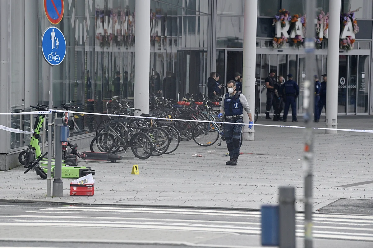 Finland stabbing suspect says he chose victims randomly