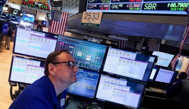 Specialist Patrick King works on the floor of the New York Stock Exchange, Tuesday, July 1, 2025. (AP Photo/Richard Drew)