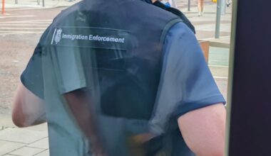 Just saw Immigration Enforcement outside McDonalds then went patrolling main street. Something's up