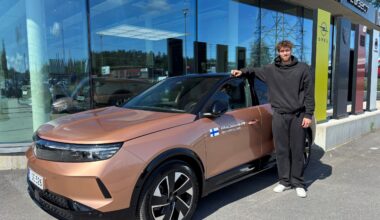Koripalloilija Mikael Jantunen ja Opel Suomi yhteistyöhön