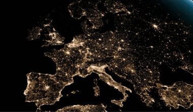L'Europe doit-elle se doter de sa propre dissuasion nucléaire face à la Russie? Si oui, en est-elle capable?