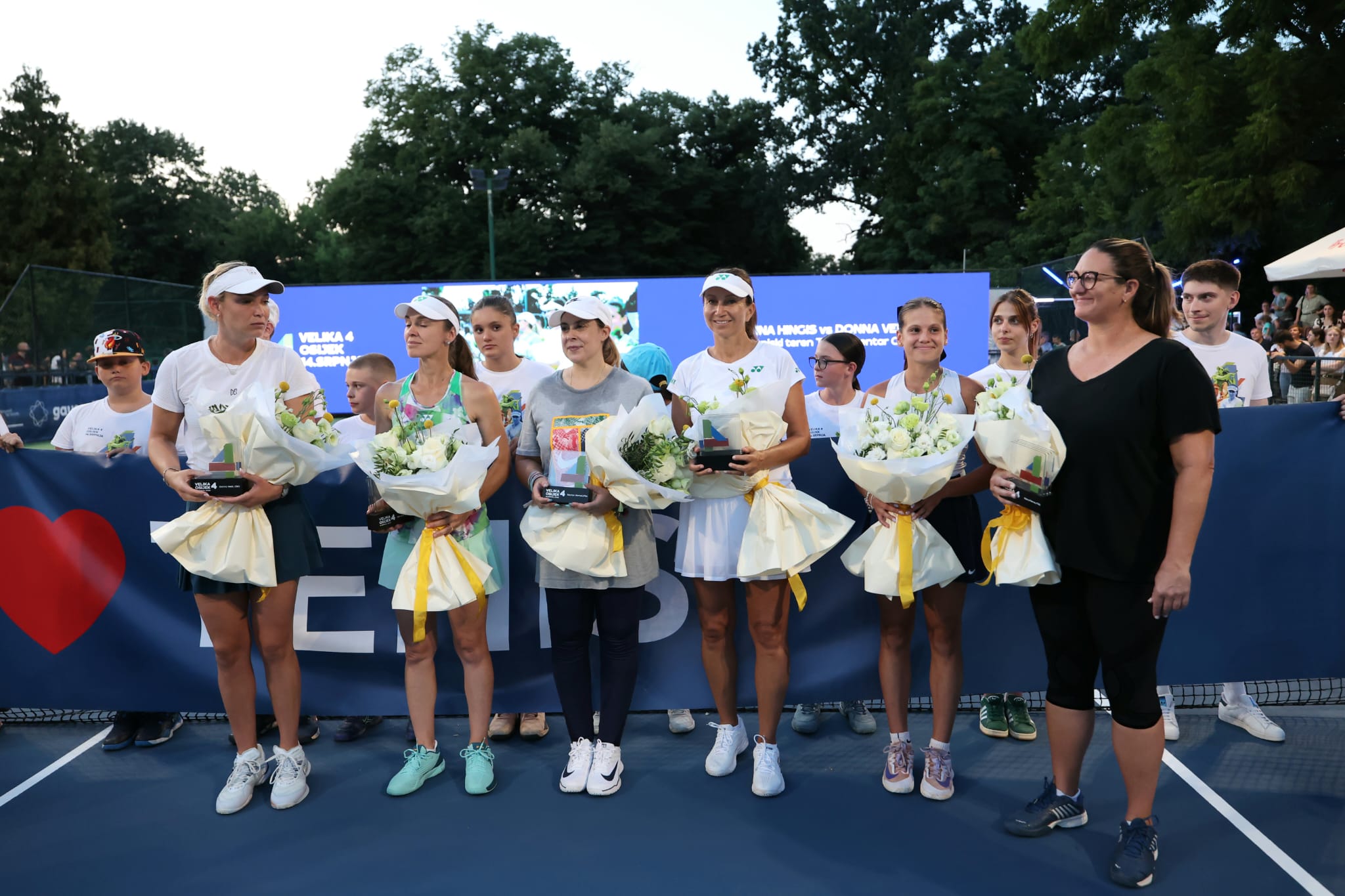 Osijek tennis courts Hingis, Pierce, Bartoli, Majoli, Vekic