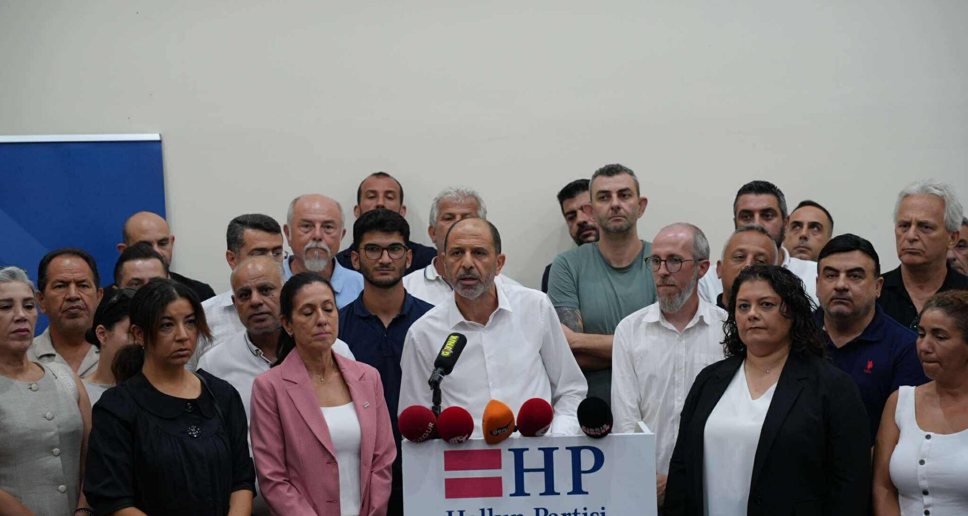 cover Ozersay elects not to run in Turkish Cypriot leadership election