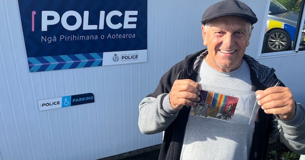 WWI veteran's medals returned to grandson after theft