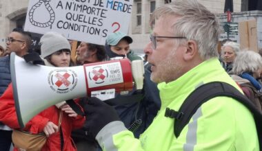"De afbraak van de werkloosheidsverzekering is ook een aanval op ons loon" / « Démolir l’assurance chômage, c’est aussi attaquer les salaires »