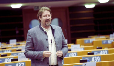 Bulgaria: Bulgarian MEPs Accused of Sabotage as EP Rapporteur on North Macedonia Reports Death Threats