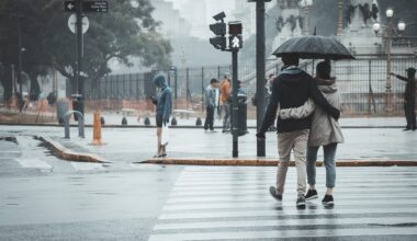 Maltempo in arrivo, Italia nel mirino di temporali e grandine: allerta gialla in 12 regioni