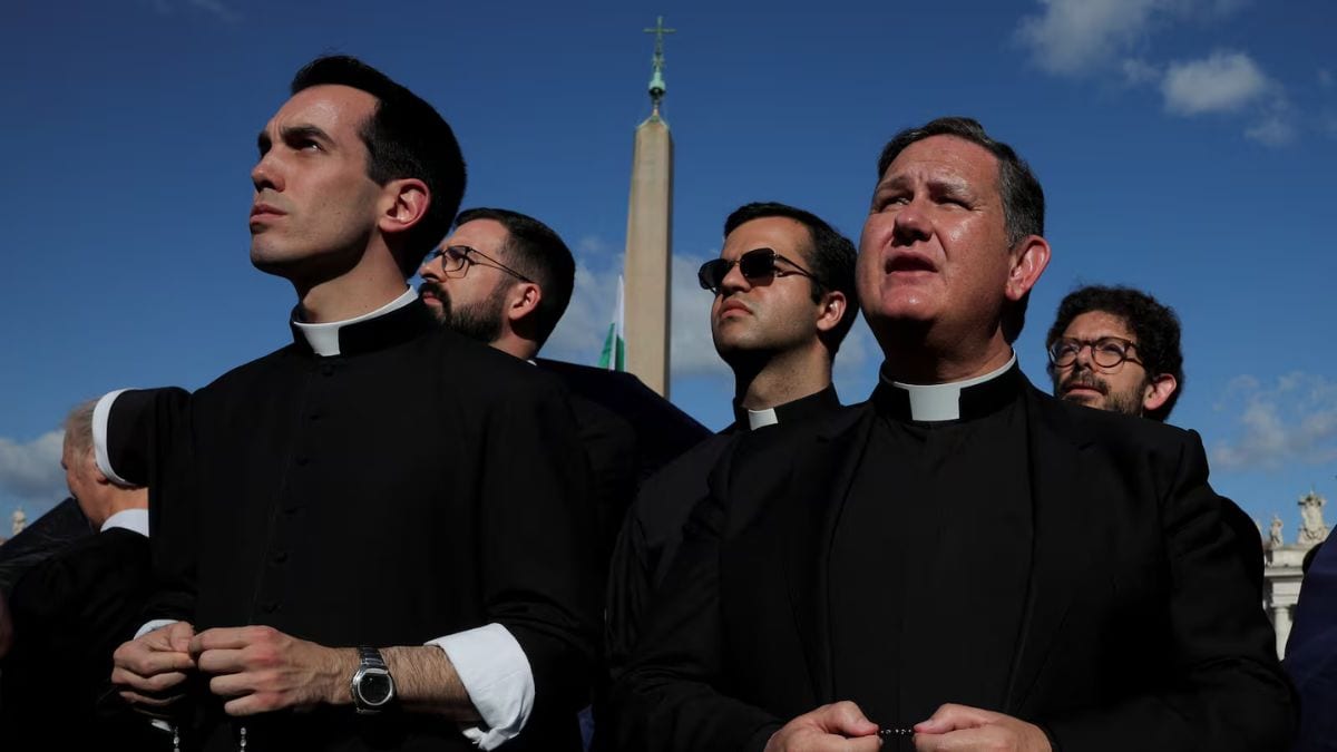 How to spread faith? Vatican is calling on ‘hot priests’ – Firstpost