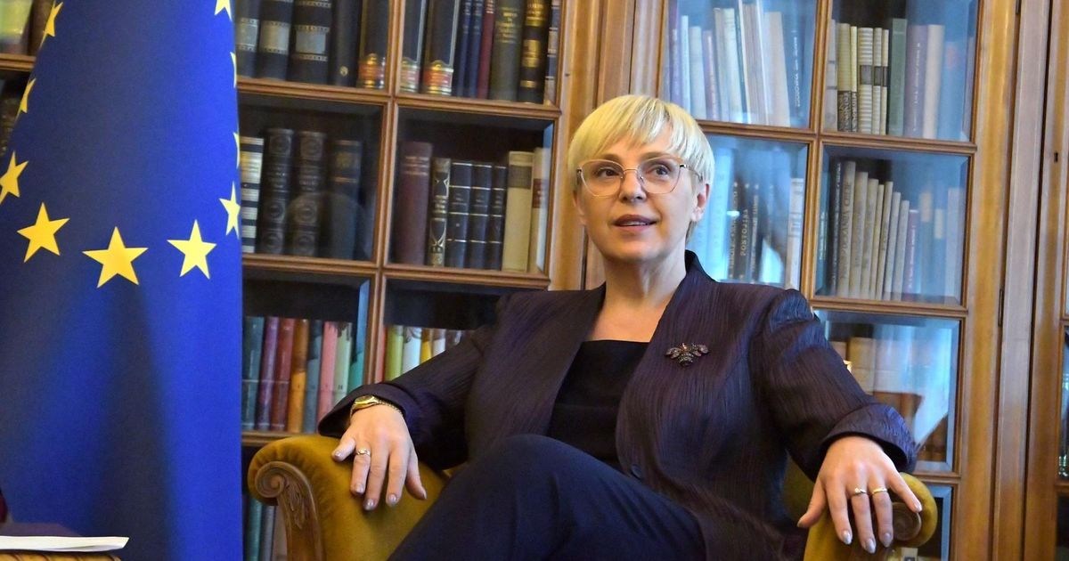 Prenovljena pisarna predsednice: Odkrijte, kaj so ustvarili izjemni slovenski mojstri - Slovenija