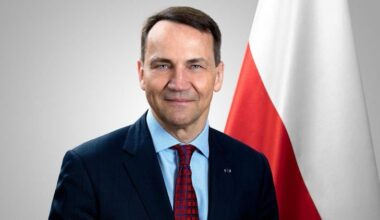 Ukraine will not lose. Russia needs 70 years to seize all of Ukraine, — Polish Foreign Minister Sikorski