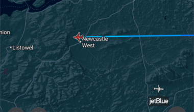 Ryanair announced our plane is now boarding. The incoming aircraft is at 7,319ft