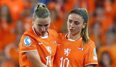 Oranje verliest na sterke eerste helft van Frankrijk en is uitgeschakeld op EK