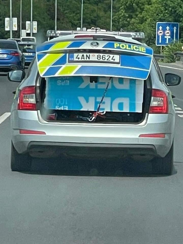 Czech police officer builds house :)