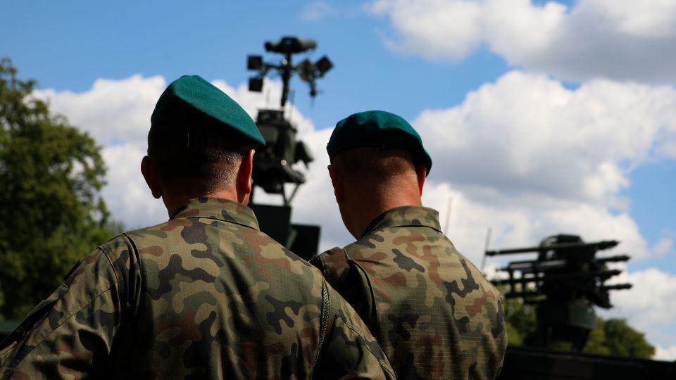 Poland to send up to 5,000 soldiers to borders with Germany and Lithuania