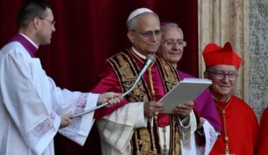 Pope Leo XIV addresses Ukrainian pilgrims, calls for dialogue over violence