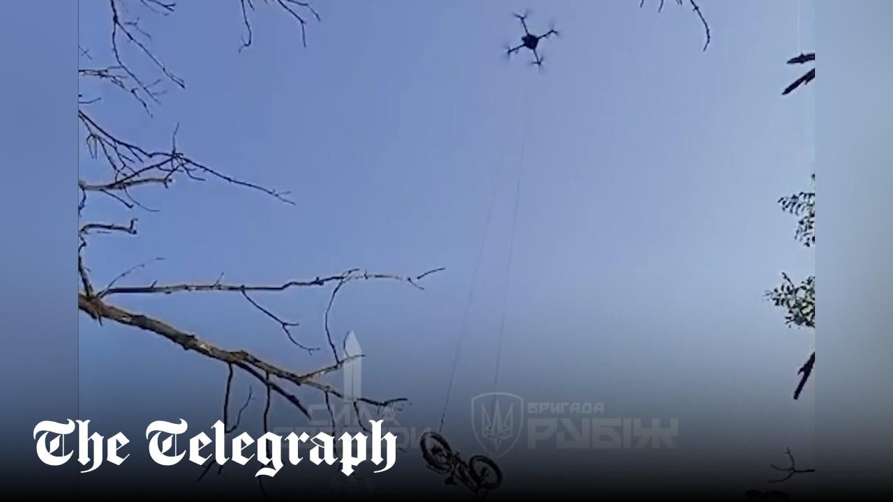 Ukrainian soldier escapes on e-bike delivered by drone