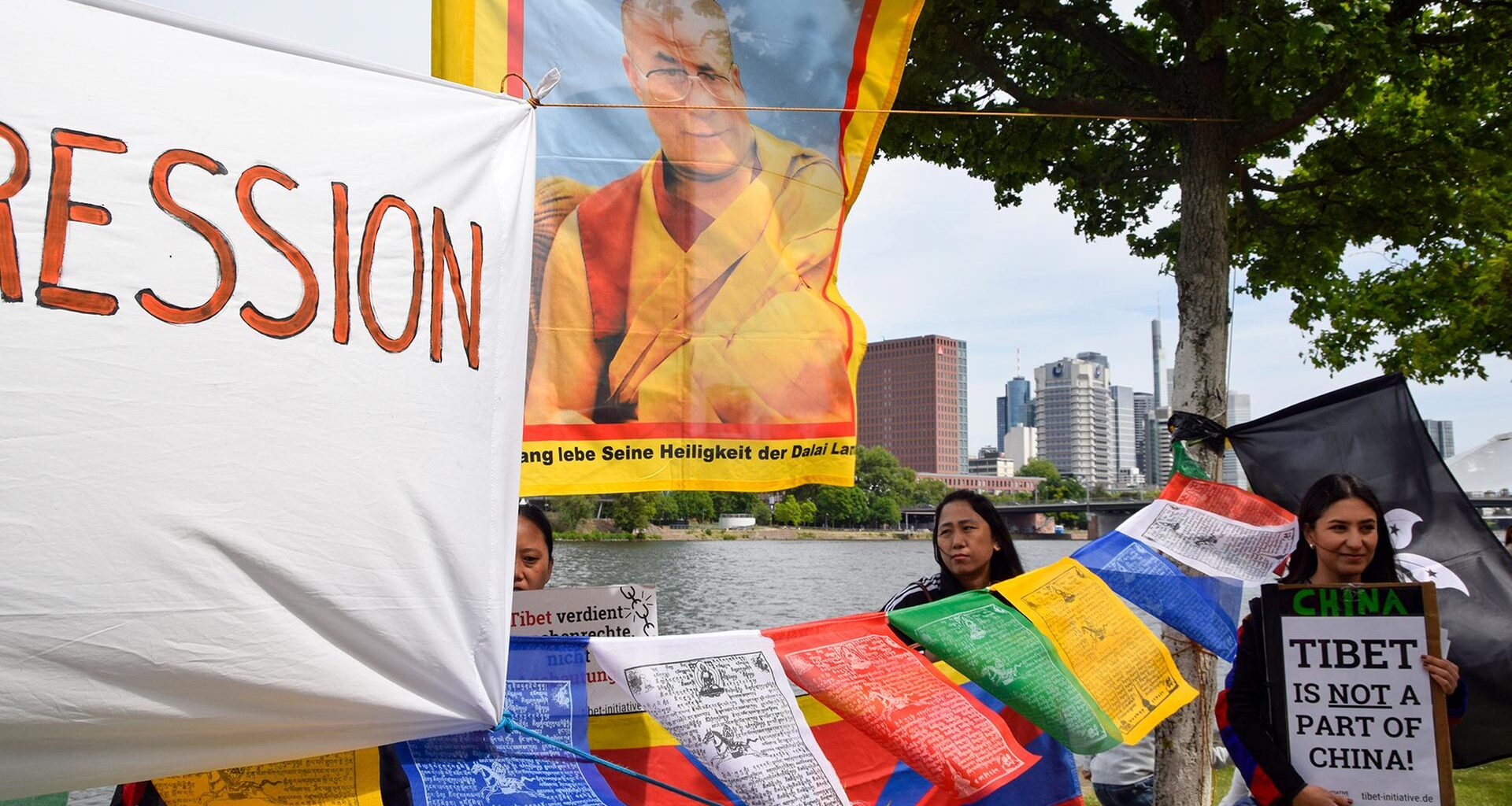 Tibet-Demo massiv gestört - Chinesische Repression mitten in Frankfurt – und keiner schaut hin