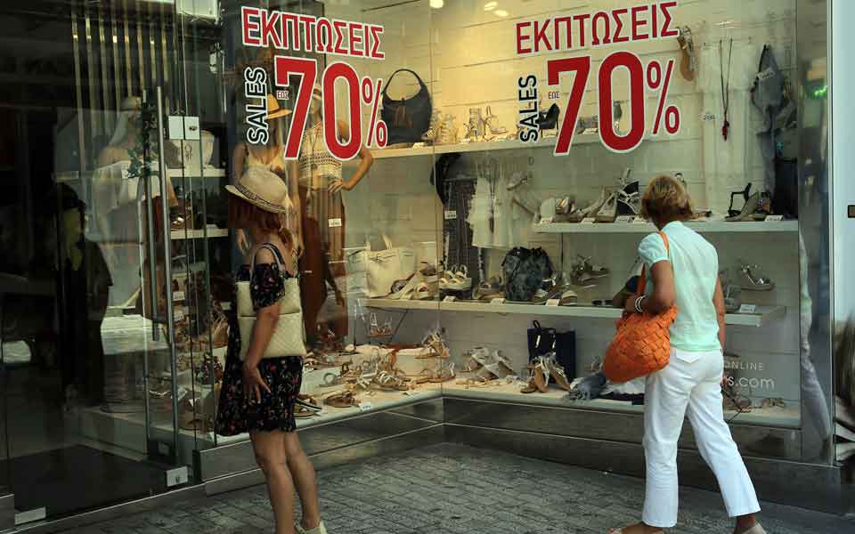 Retail sector pins hopes on summer sales