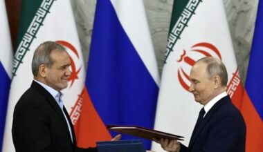 Putin urges Iran to accept zero-enrichment deal with the US, report says