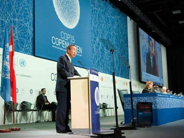 Secretary-General Ban Ki-moon addresses the high-level segment of the UN Climate Change Conference in Copenhagen on its last day.