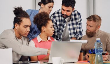 Two-thirds of Czechs work with foreigners – but integration is an issue