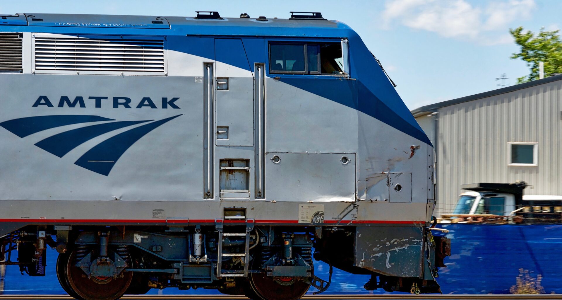 DOGE Rejoices As Amtrak Turns To AI Company In New Deal For Infrastructure Efficiency