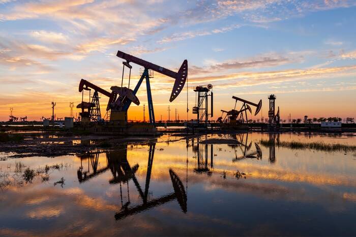 Crude Oil Price Outlook – Crude Oil Slips in Holiday Trading