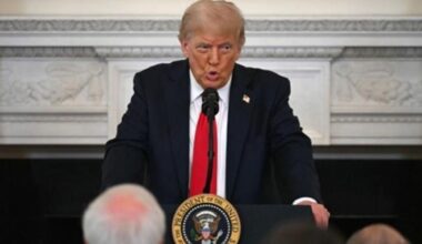 L’Ukraine ne doit pas cibler Moscou, dit Trump
