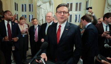 Jeffries sets modern-day House record with marathon "magic minute" floor remarks